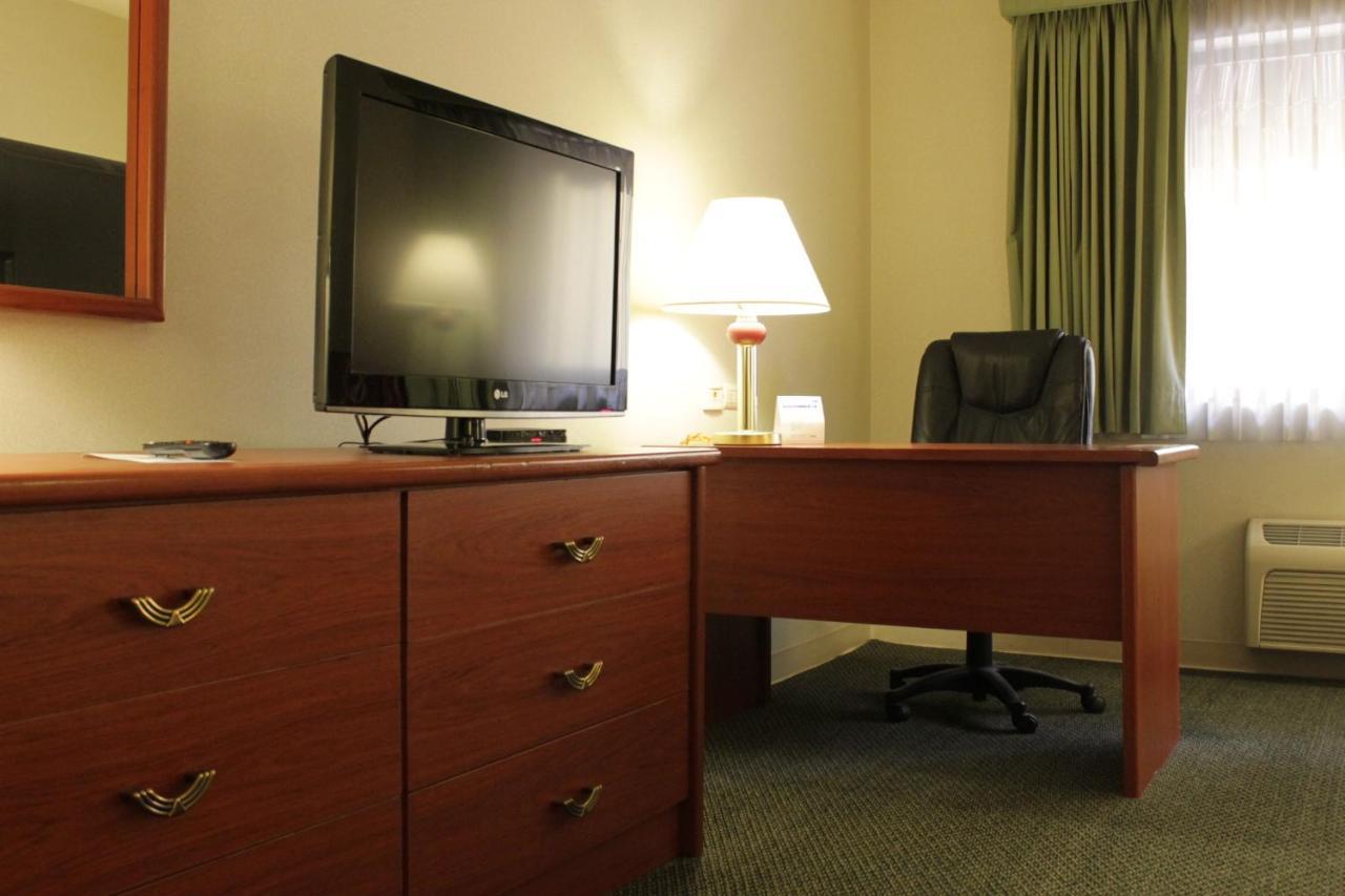 Holiday Inn Express Chihuahua By Ihg Kültér fotó
