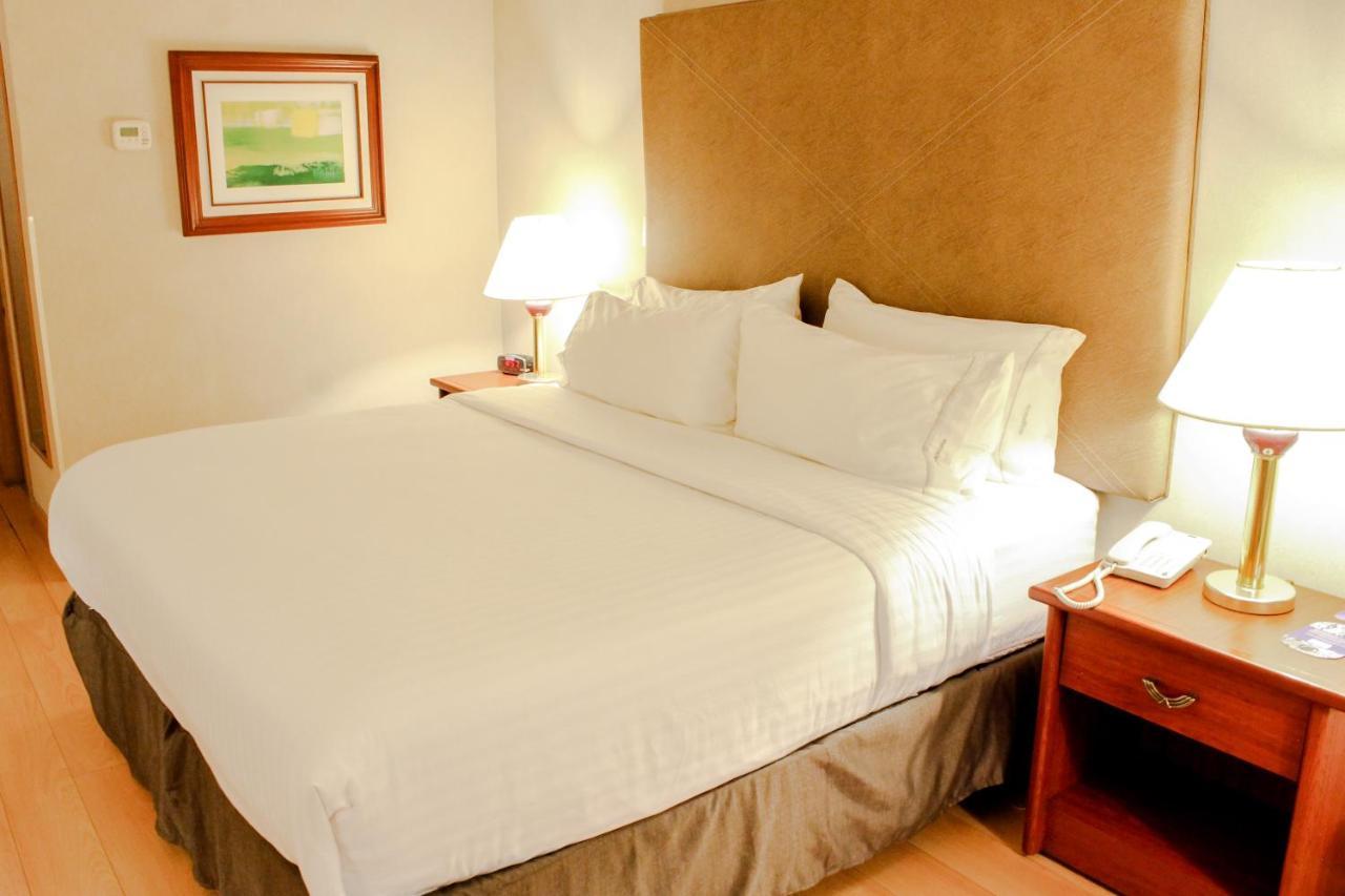 Holiday Inn Express Chihuahua By Ihg Kültér fotó