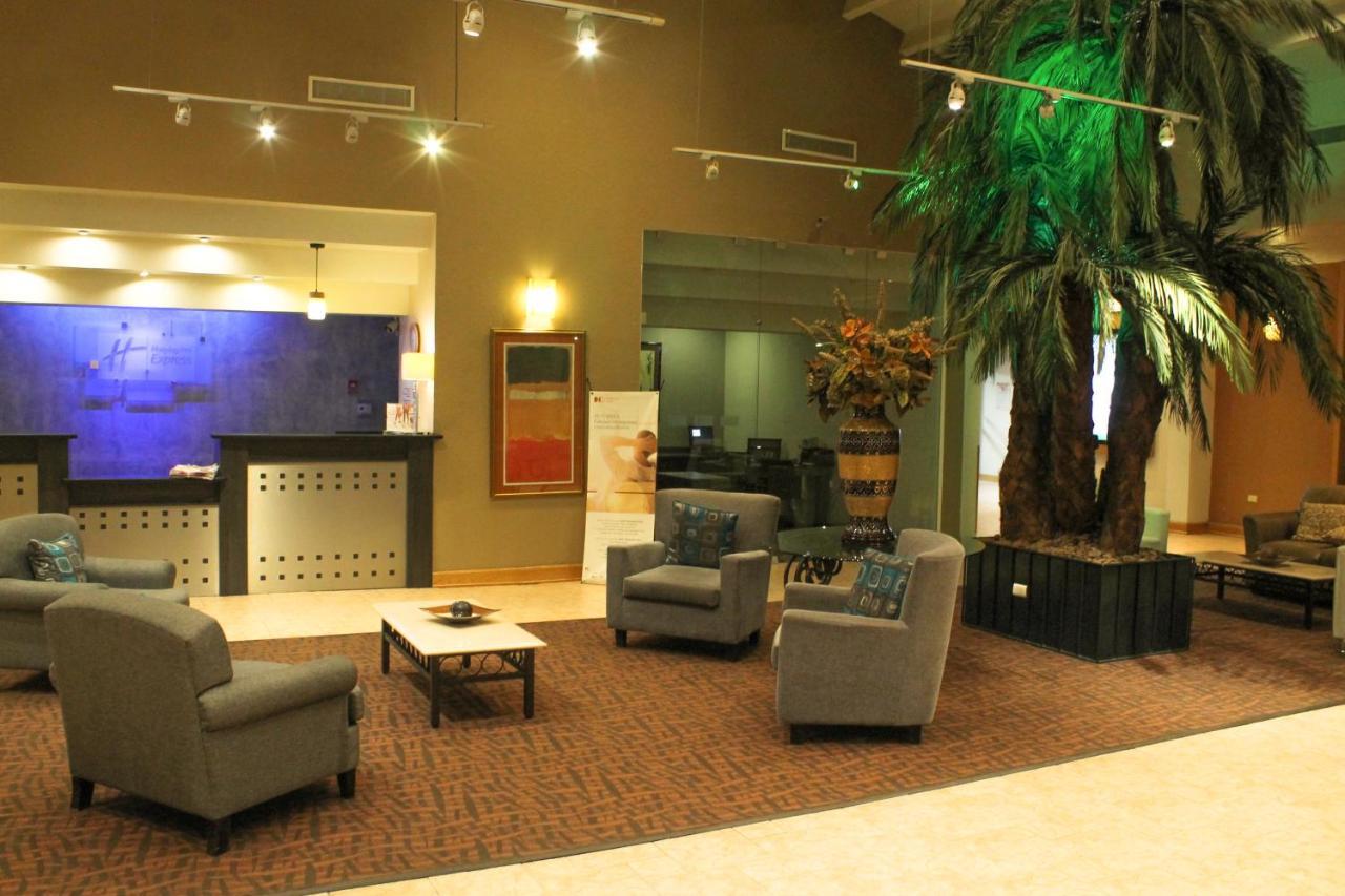 Holiday Inn Express Chihuahua By Ihg Kültér fotó