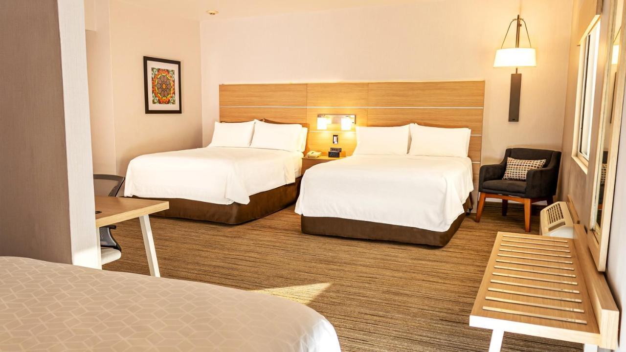 Holiday Inn Express Chihuahua By Ihg Kültér fotó