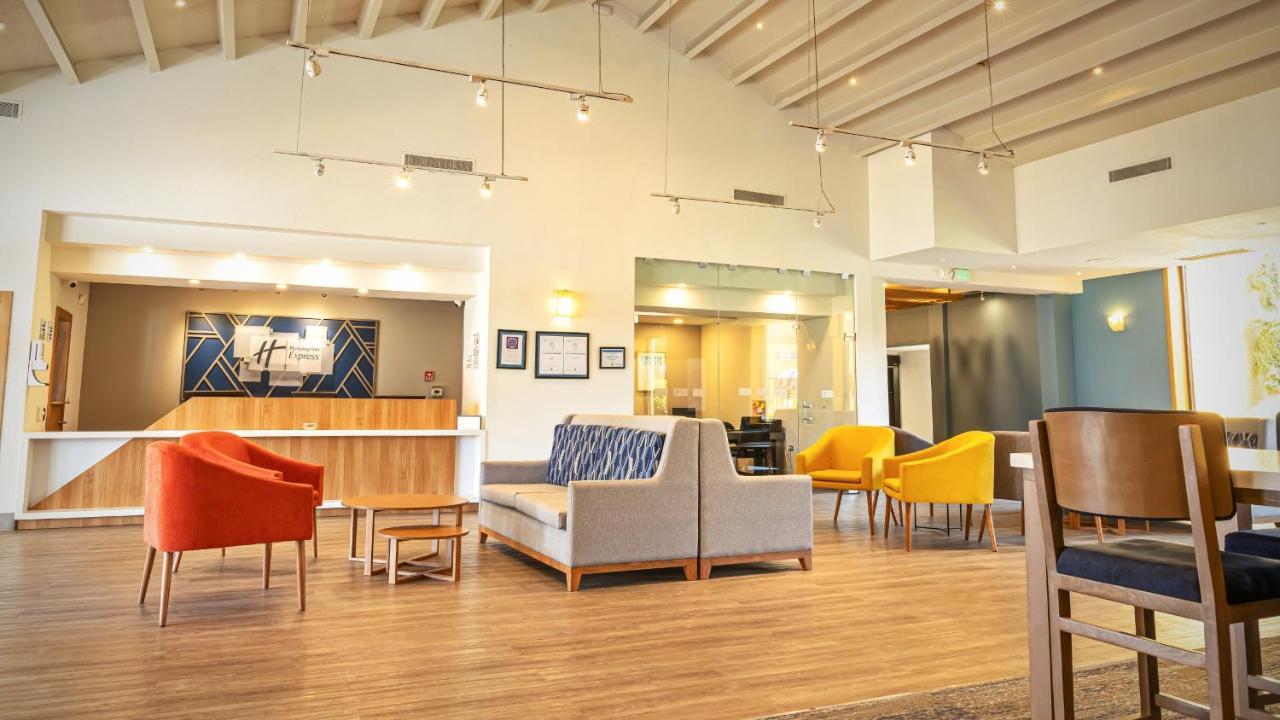 Holiday Inn Express Chihuahua By Ihg Kültér fotó