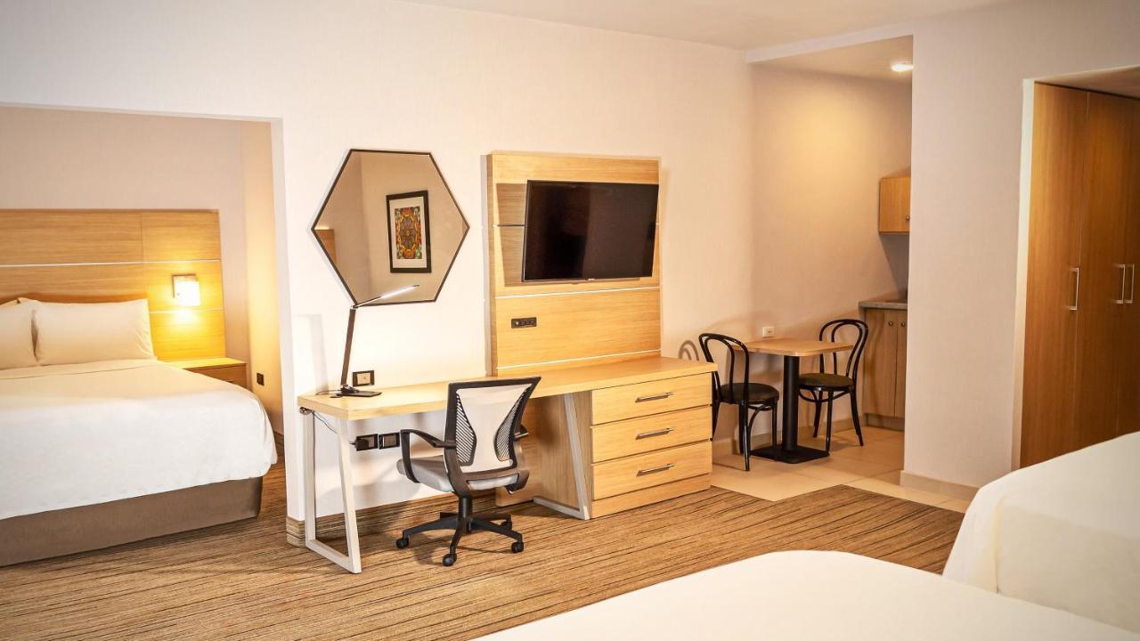 Holiday Inn Express Chihuahua By Ihg Kültér fotó