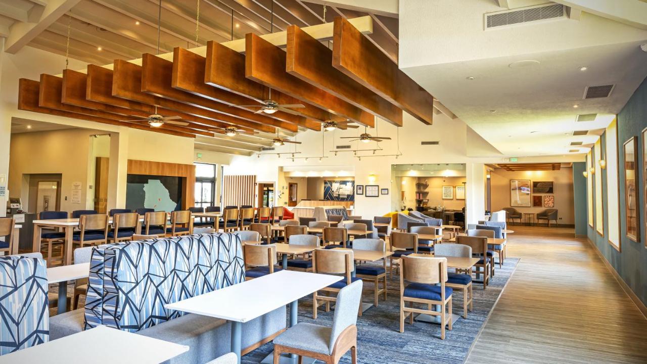 Holiday Inn Express Chihuahua By Ihg Kültér fotó