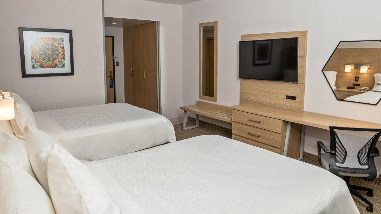 Holiday Inn Express Chihuahua By Ihg Kültér fotó