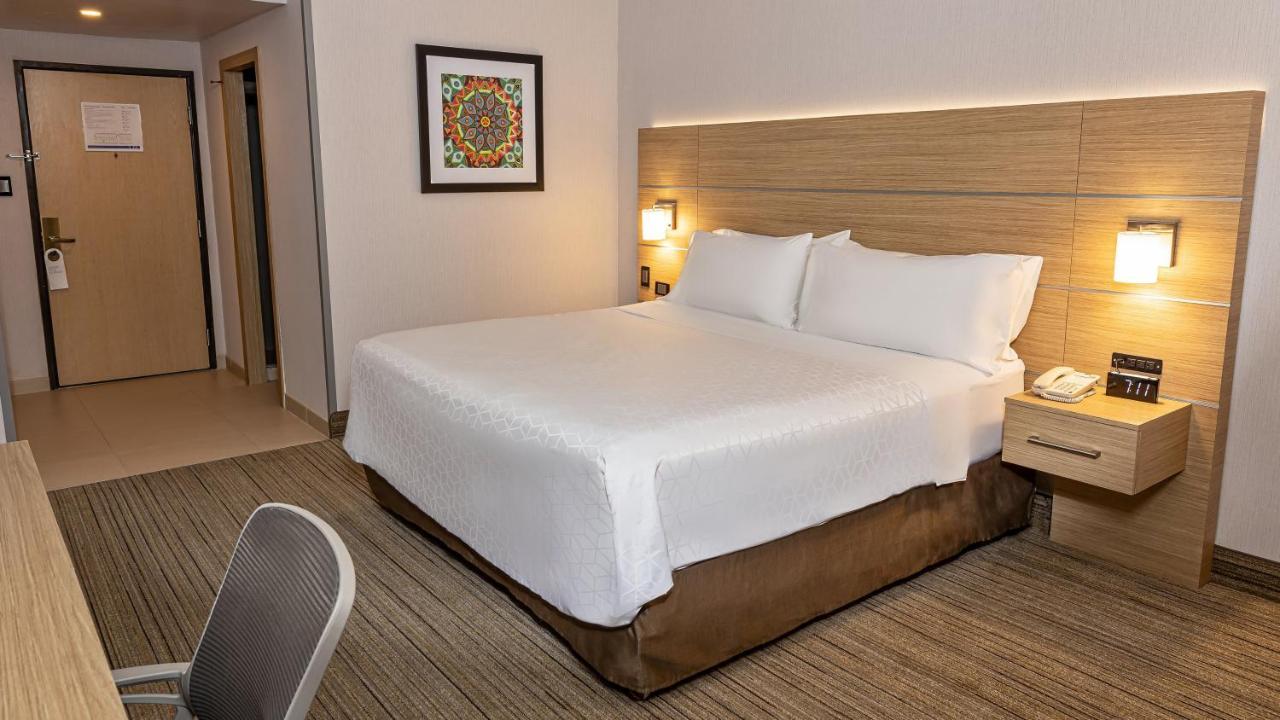 Holiday Inn Express Chihuahua By Ihg Kültér fotó