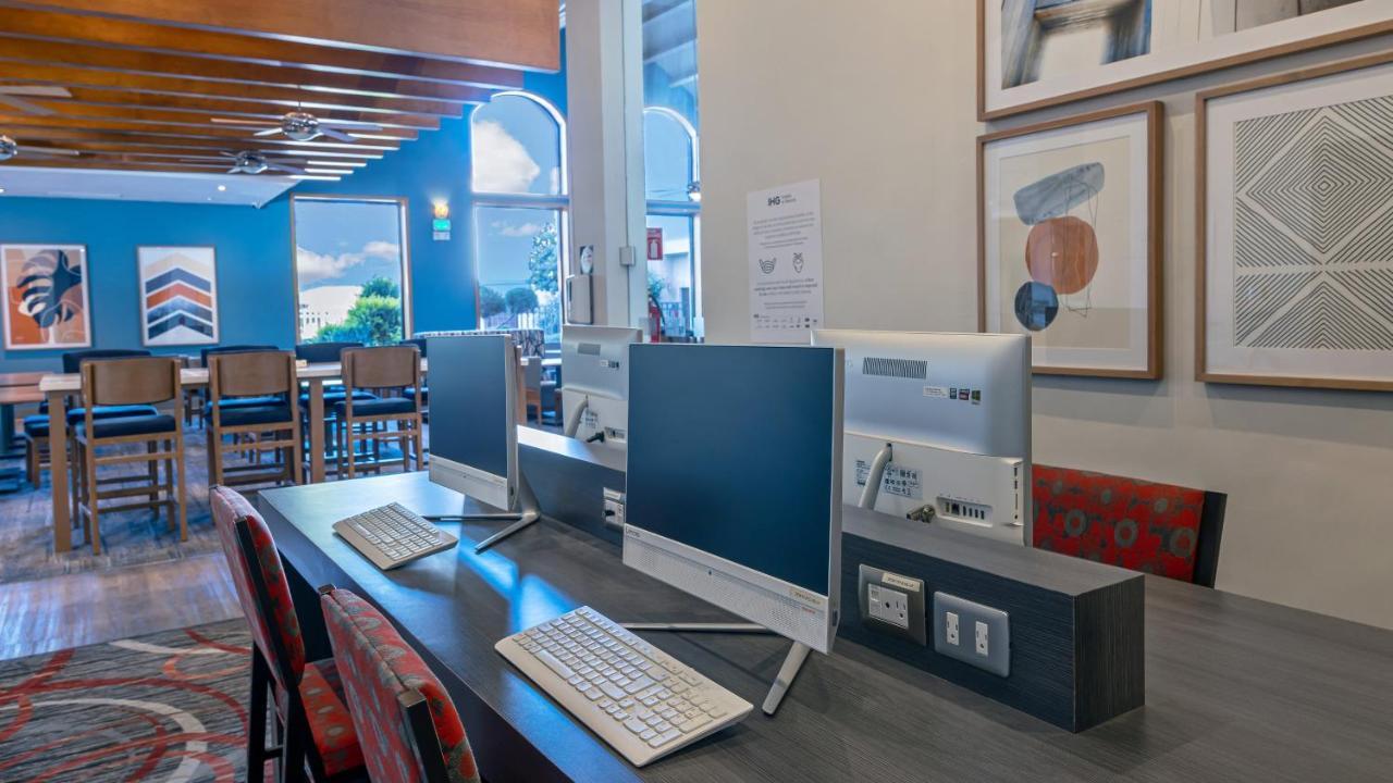 Holiday Inn Express Chihuahua By Ihg Kültér fotó
