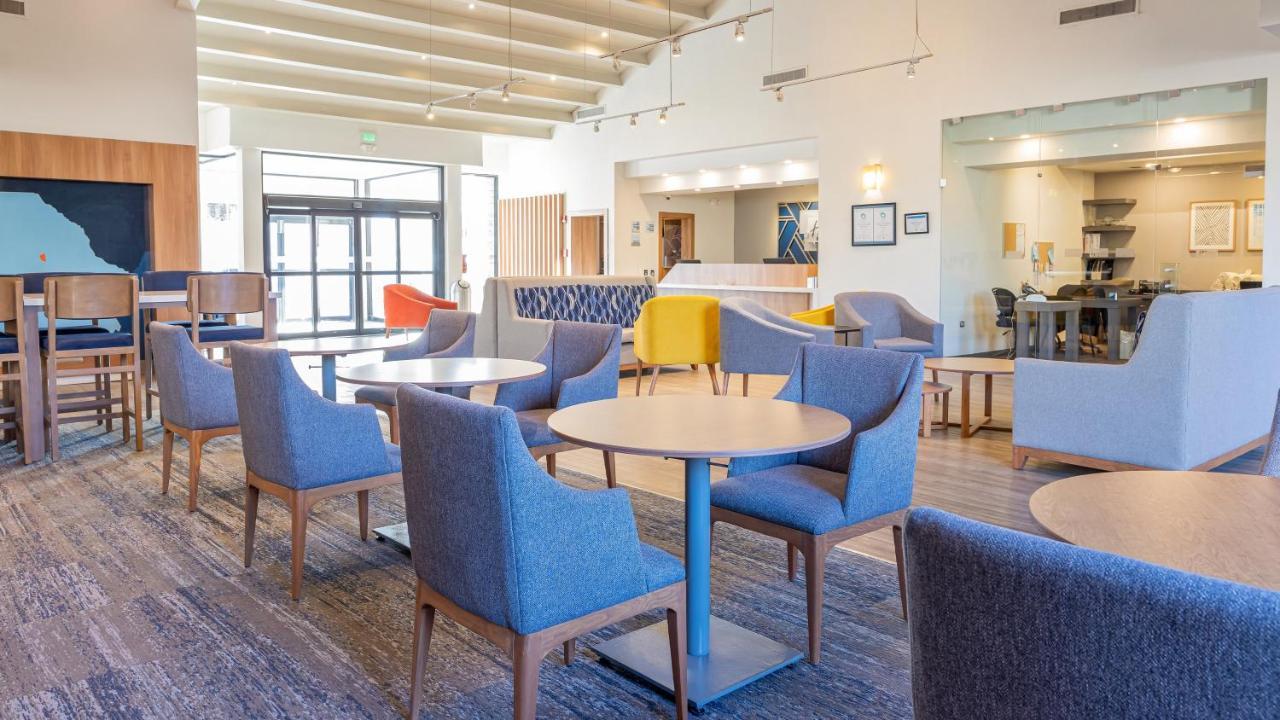 Holiday Inn Express Chihuahua By Ihg Kültér fotó