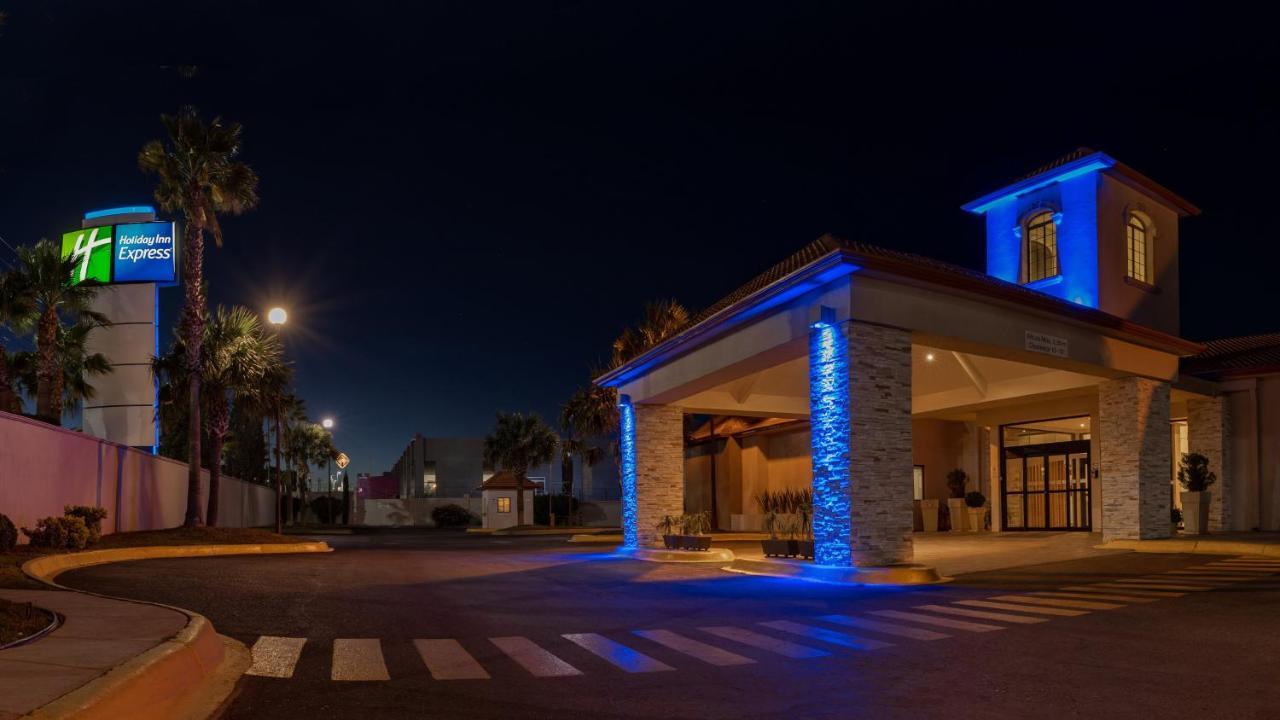 Holiday Inn Express Chihuahua By Ihg Kültér fotó