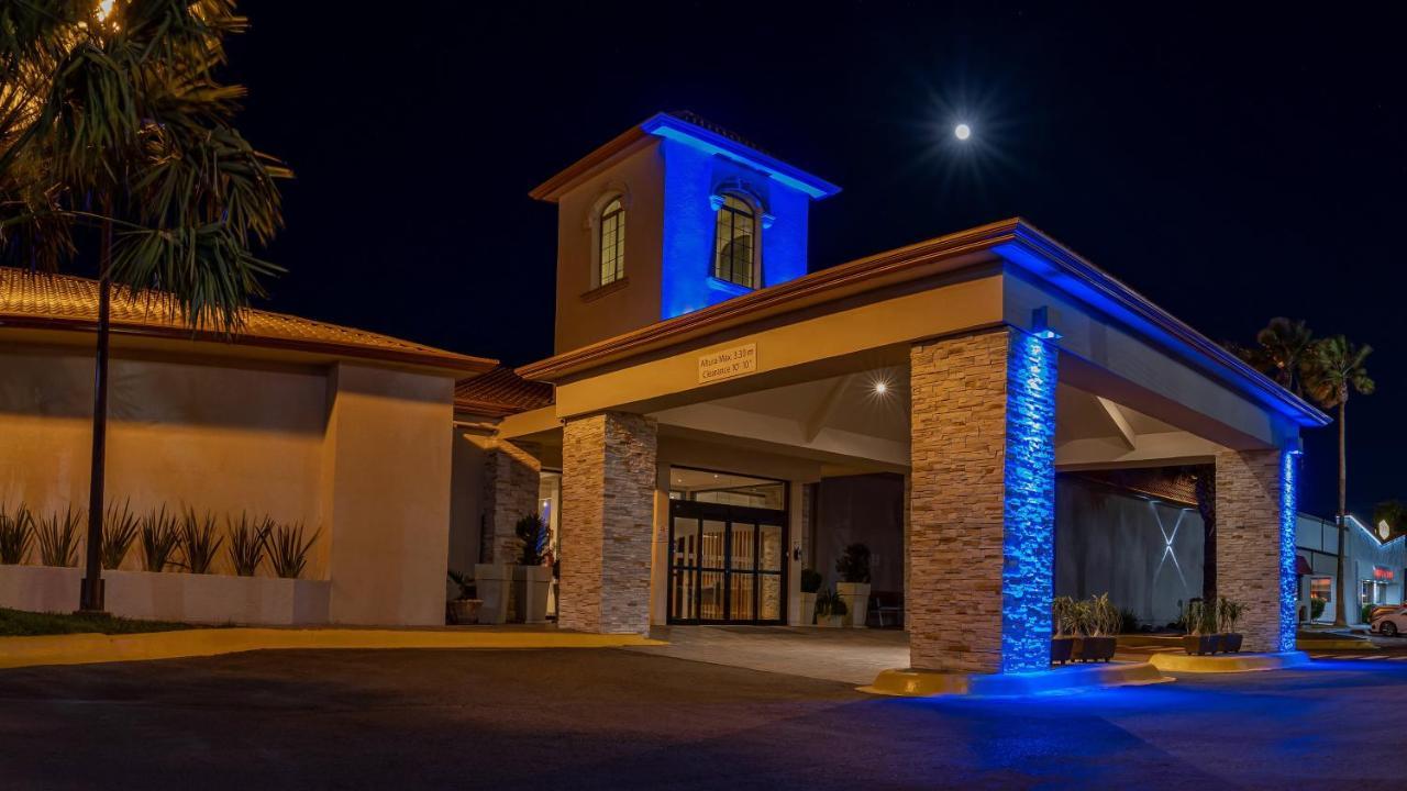 Holiday Inn Express Chihuahua By Ihg Kültér fotó